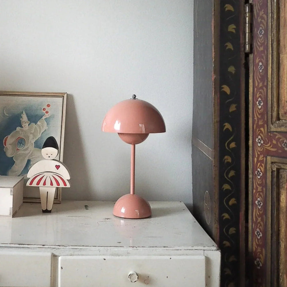 Cordless LED table lamp with adjustable brightness - perfect for the home, office or patio