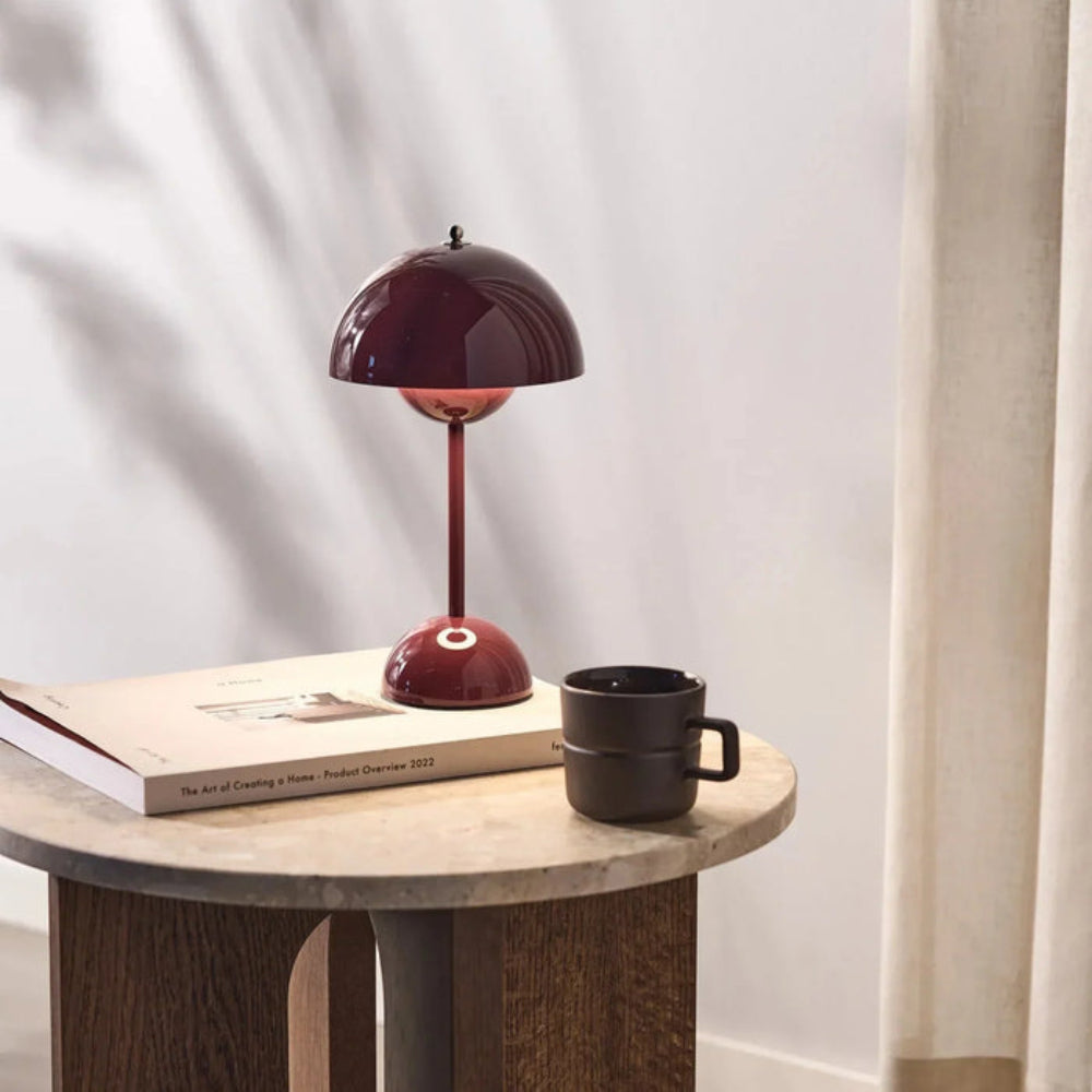 Cordless LED table lamp with adjustable brightness - perfect for the home, office or patio