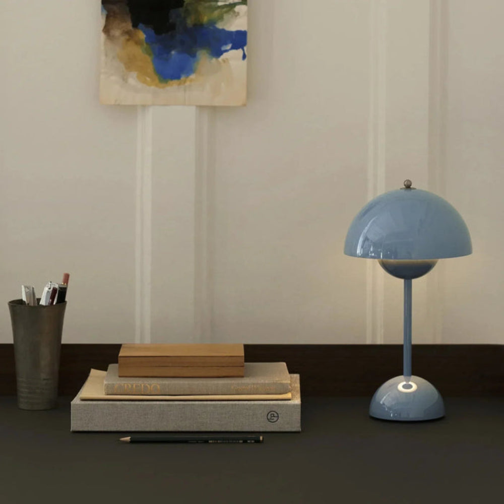 Cordless LED table lamp with adjustable brightness - perfect for the home, office or patio
